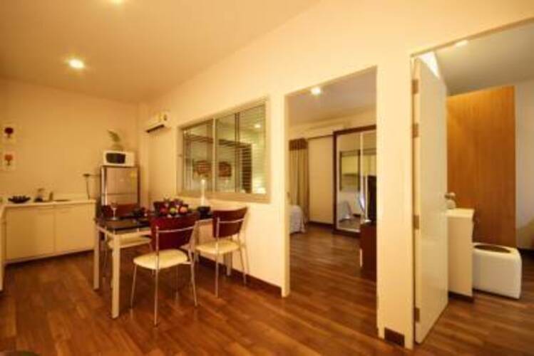 I Residence Sathorn (Ex. Premier Residence)
