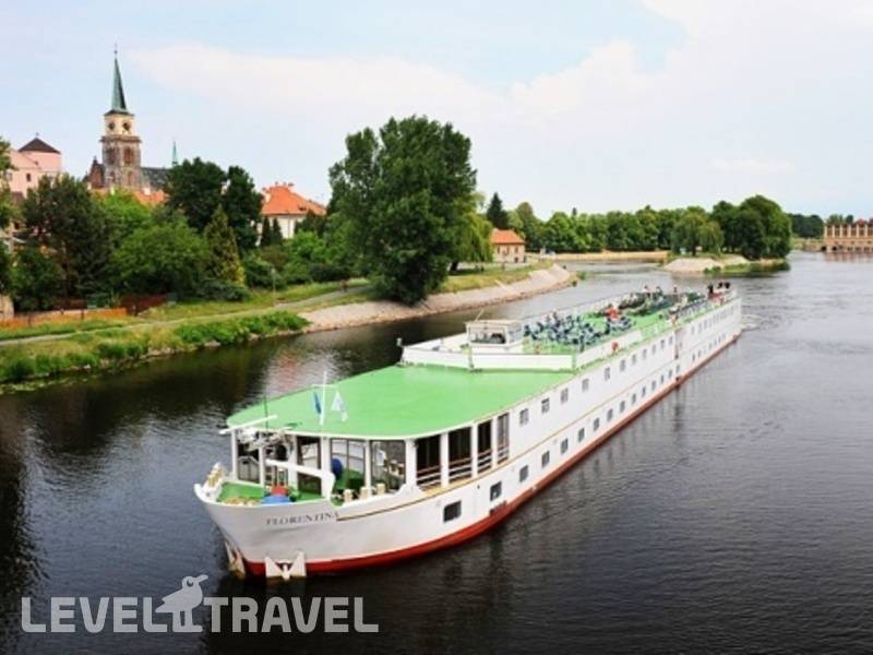 Фотография Boat Florentina Фотография Boat Florentina
