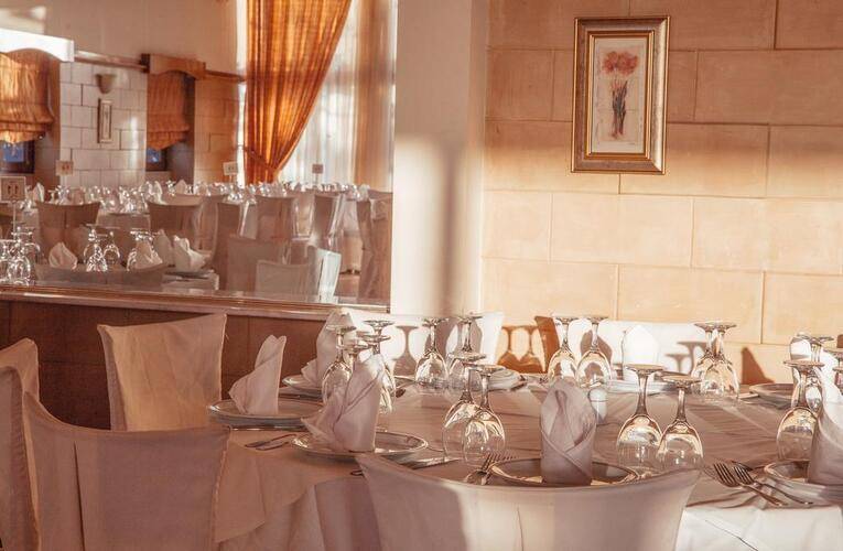 Tzaki Hotel