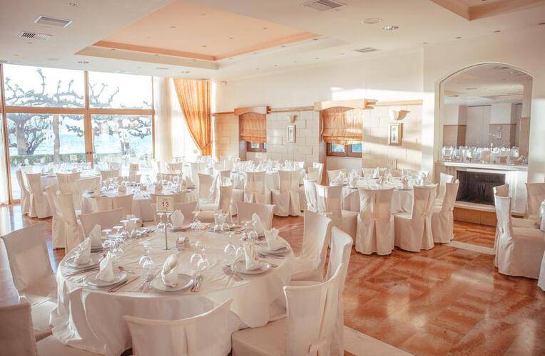 Tzaki Hotel