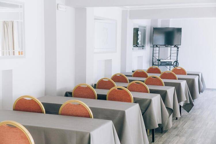 Tzaki Hotel