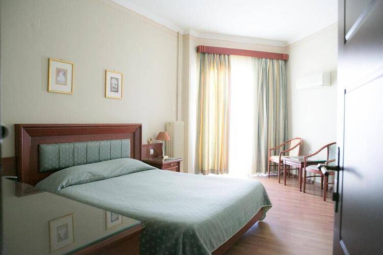 Tzaki Hotel