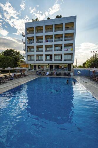 Bomo Dolphin Resort & Conference