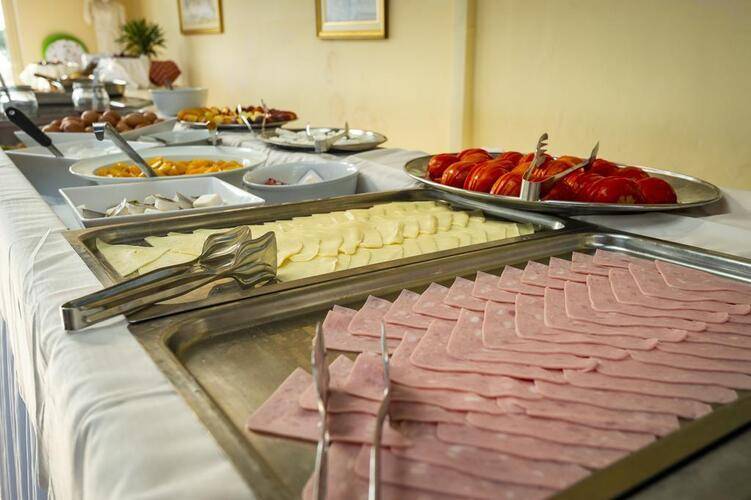 Bomo Dolphin Resort & Conference
