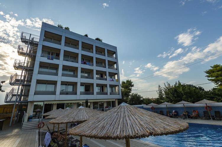 Bomo Dolphin Resort & Conference