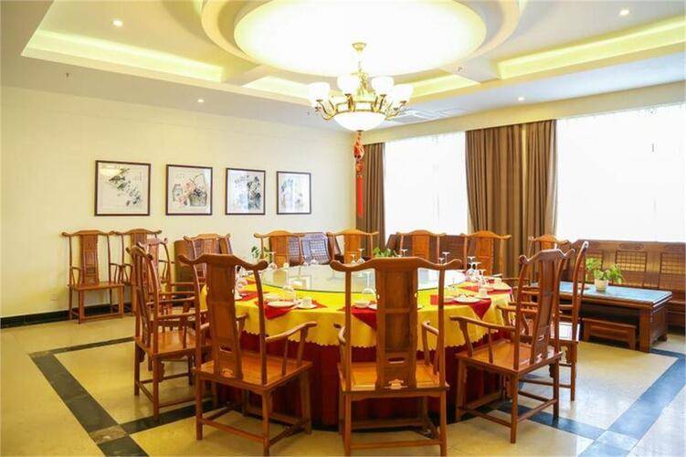 Sanya Yuhuayuan Seaview Hotel