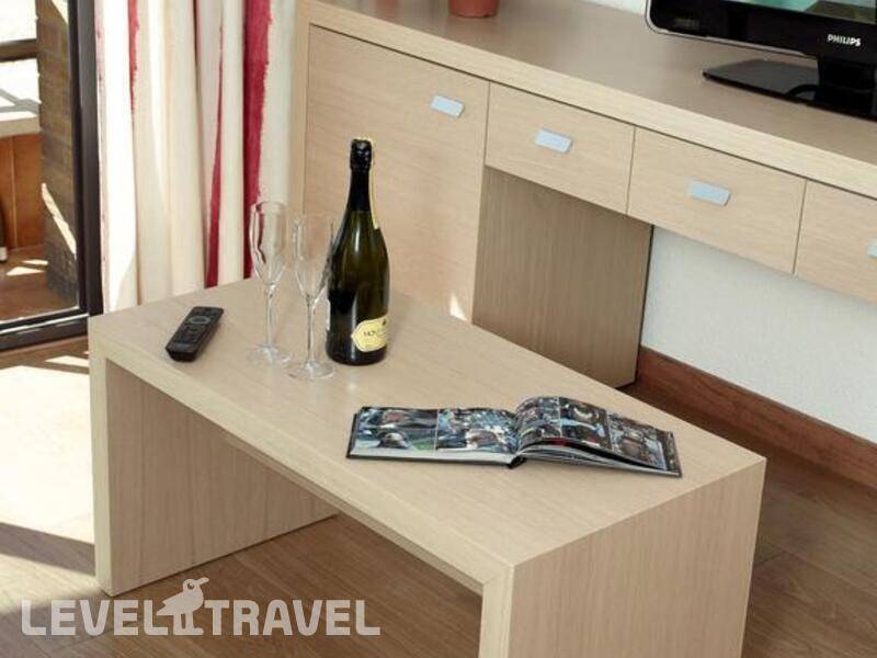 Фотография Apartamentos Almirall