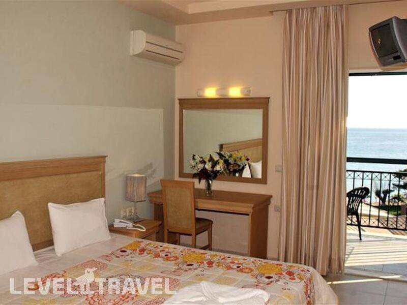 Фотография Glyfada Beach Hotel
