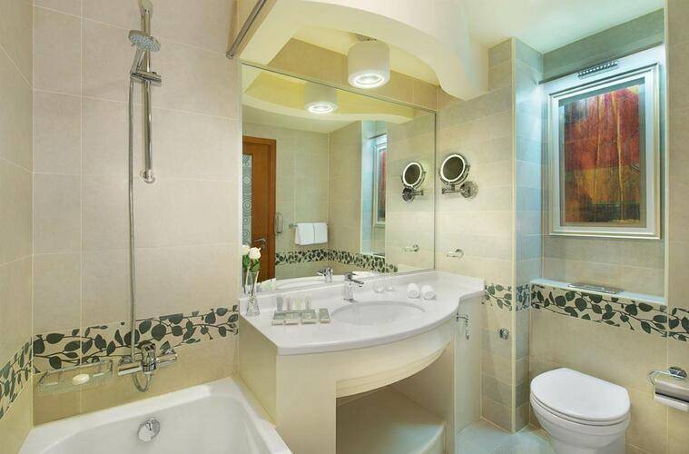 City Seasons Towers Hotel Dubai