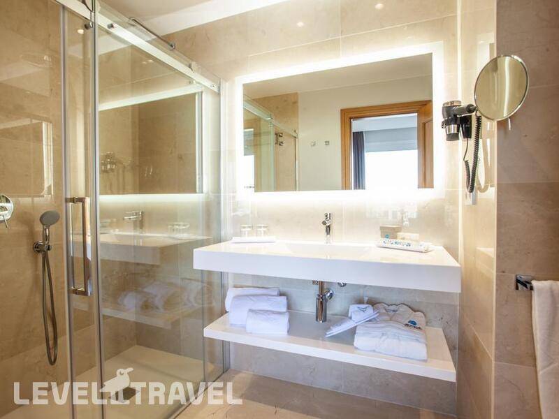 Фотография Grupotel Playa De Palma Suites & Spa