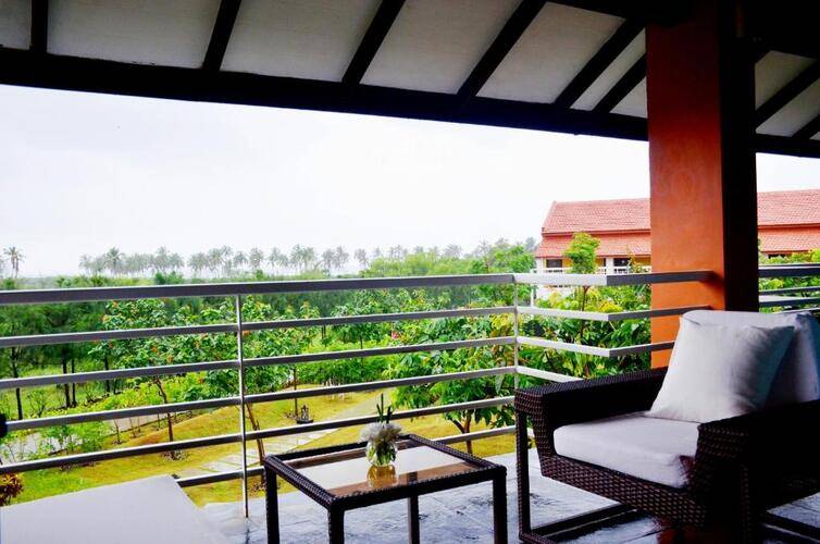 Planet Hollywood Beach Resort