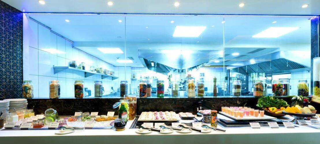 Planet Hollywood Beach Resort