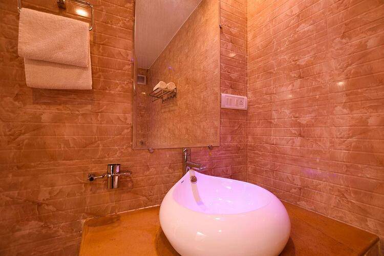 Royal Boomerang Beach Resort (Ex.Royal Aaraya Beach Resort)