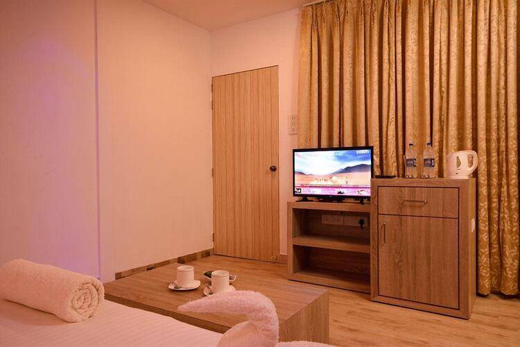 Royal Boomerang Beach Resort (Ex.Royal Aaraya Beach Resort)
