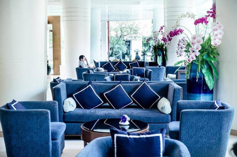 A One New Wing Hotel