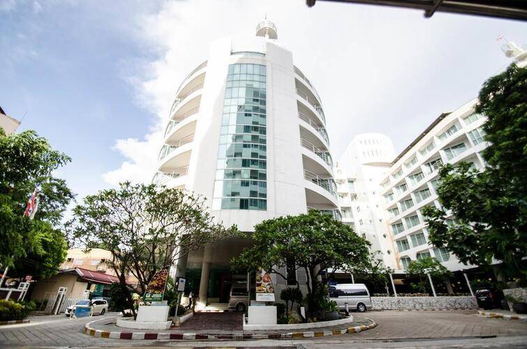 A One New Wing Hotel