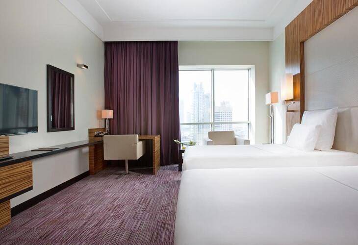 Pullman Dubai Jumeirah Lakes Towers