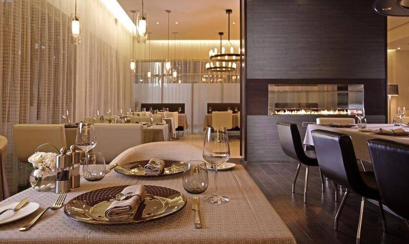 Pullman Dubai Jumeirah Lakes Towers