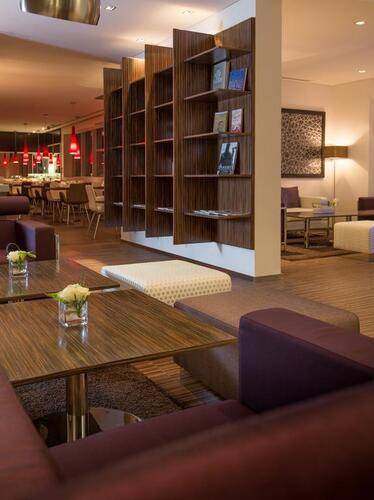 Pullman Dubai Jumeirah Lakes Towers
