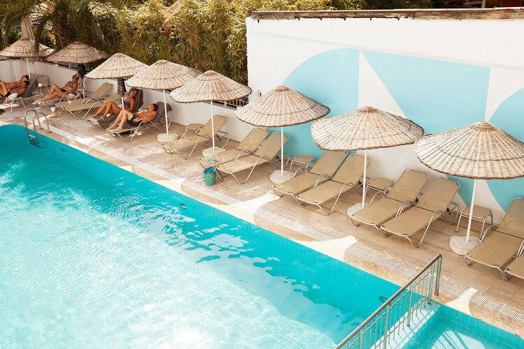 Sunprime Beachfront (Adults Only 16+)