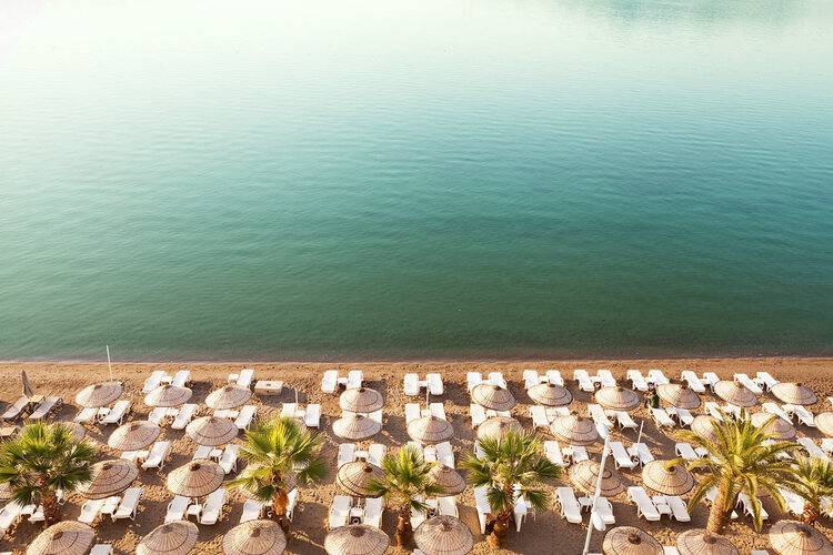 Sunprime Beachfront (Adults Only 16+)