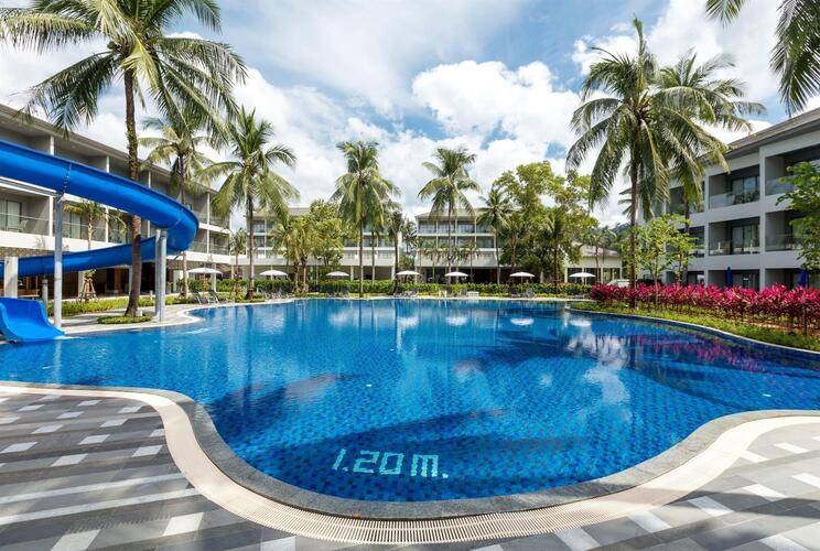 X10 Khaolak Resort