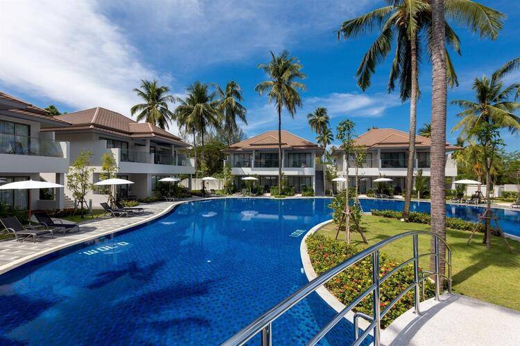 X10 Khaolak Resort