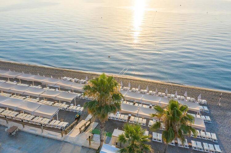 Armas Gul Beach Hotel