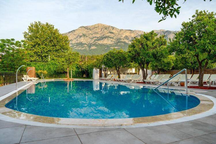 Armas Gul Beach Hotel
