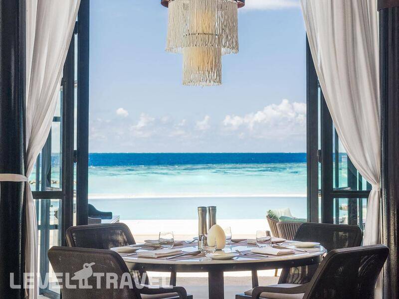 Фотография St. Regis Maldives Vommuli Resort