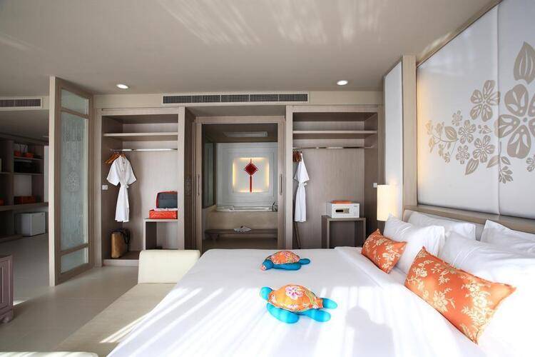 Proud Phuket Hotel