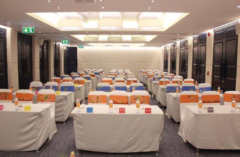Proud Phuket Hotel