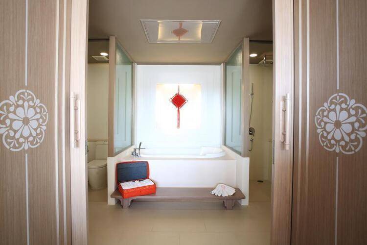 Proud Phuket Hotel