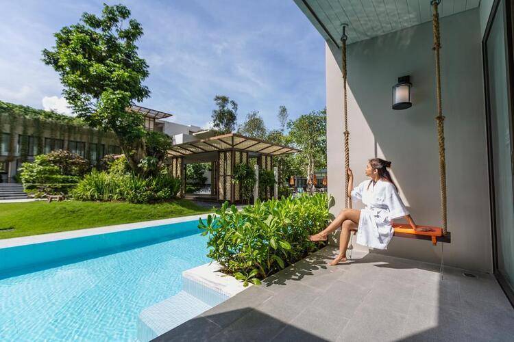 Proud Phuket Hotel