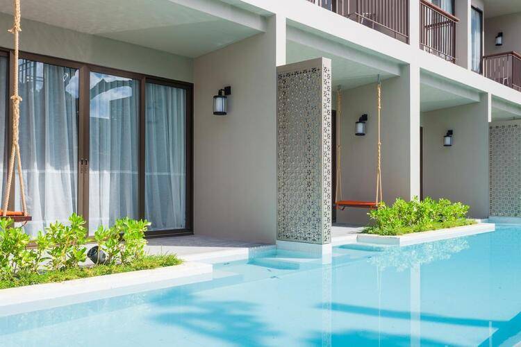 Proud Phuket Hotel