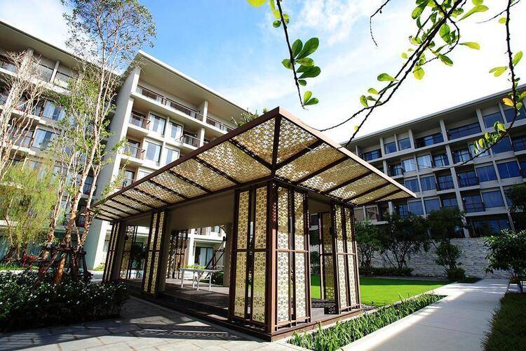 Proud Phuket Hotel