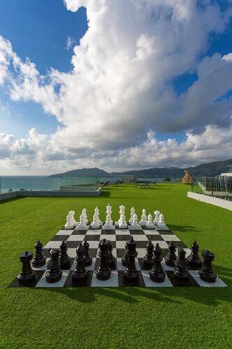 Crest Resort & Pool Villas