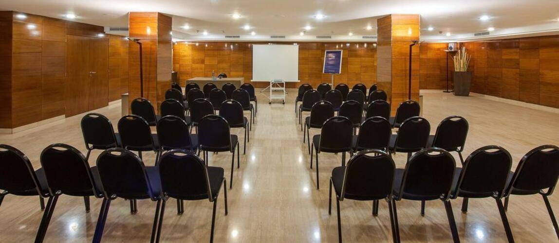 Nh Barcelona Eixample — фото 22