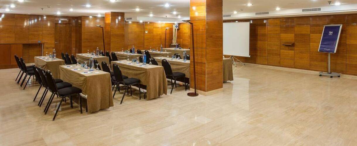 Nh Barcelona Eixample — фото 21