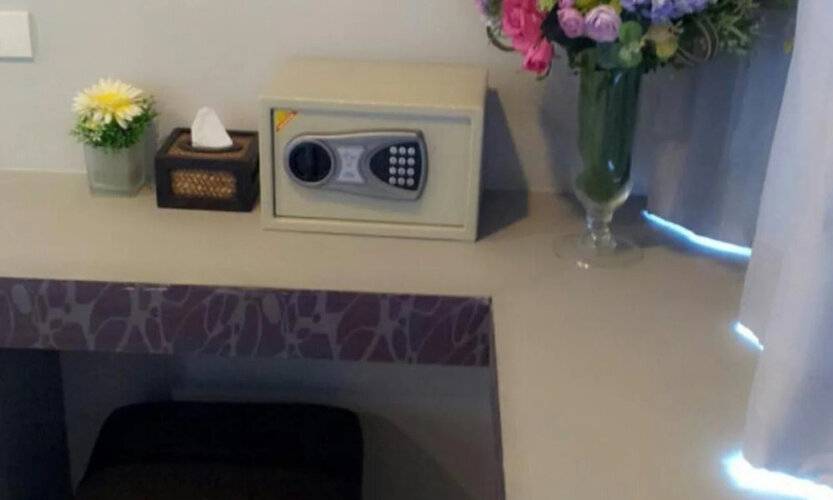 Nantra Ploenchit Hotel