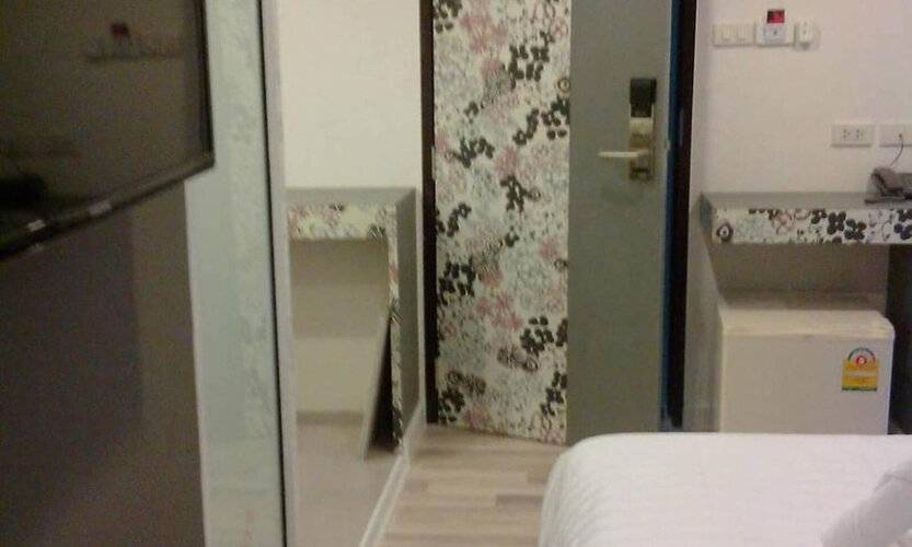 Nantra Ploenchit Hotel