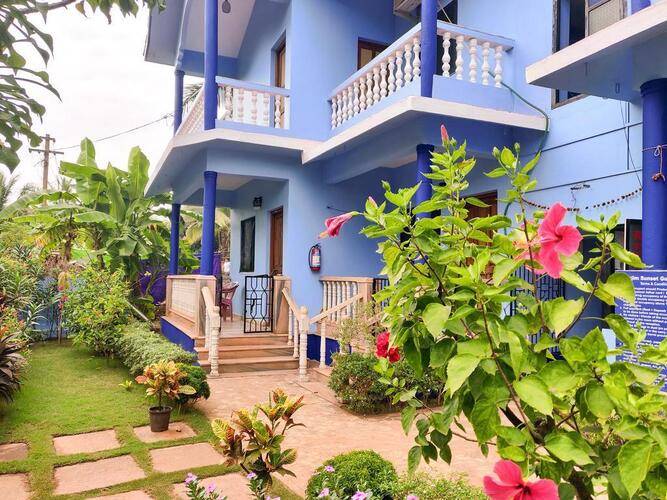 Morjim Sunset Guest House