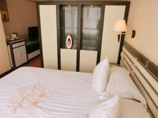 Canton Hotel