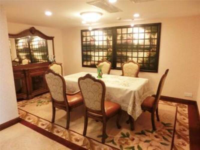 Canton Hotel