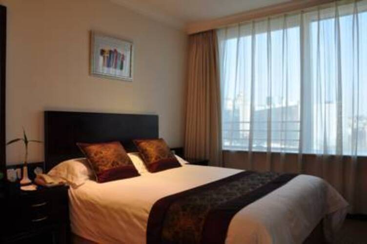 Howard Johnson Paragon Hotel