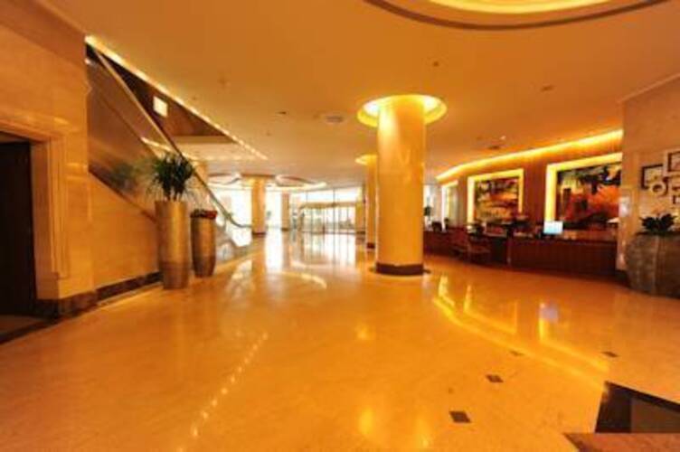 Howard Johnson Paragon Hotel