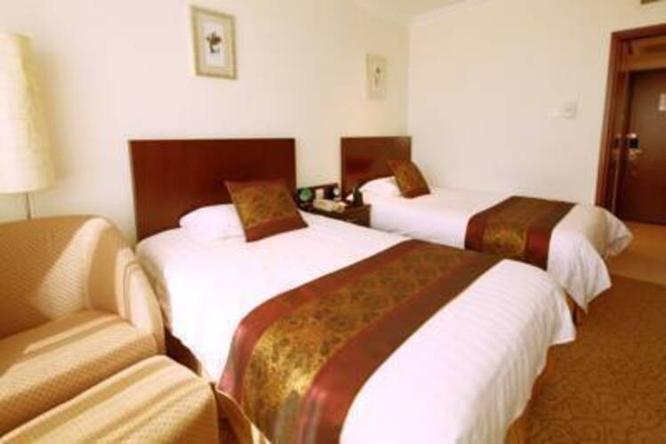 Howard Johnson Paragon Hotel