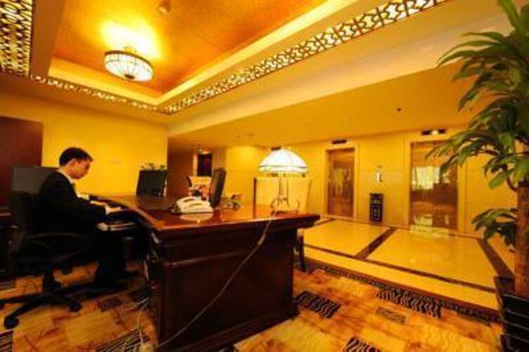 Howard Johnson Paragon Hotel
