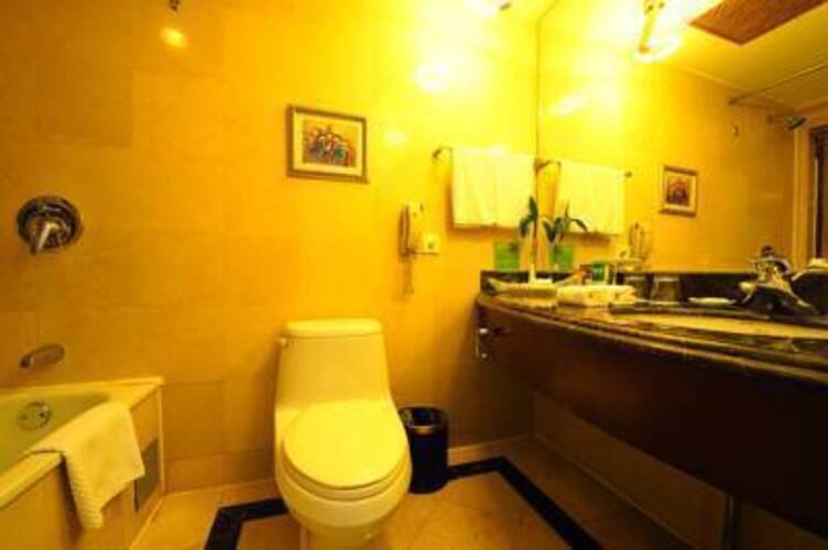 Howard Johnson Paragon Hotel