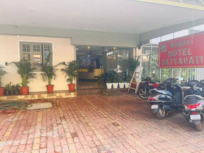 Nagas Hotel Satyavati Guesthouse